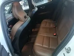 2022 Volvo S60 B4 Luxury, белый — фото 17