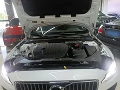 2022 Volvo S60 B4 Luxury, белый — фото 20