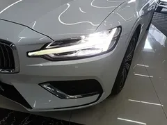 2022 Volvo S60 B4 Luxury, белый — фото 24