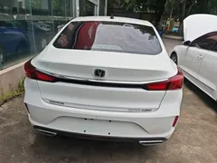 2021 Changan Eado PLUS 1.6L GDI CVT, белый — фото 4