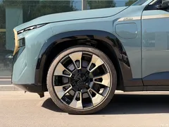 2023 BMW XM Basic Model, зелёный — фото 3