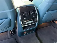 2023 BMW XM Basic Model, зелёный — фото 19