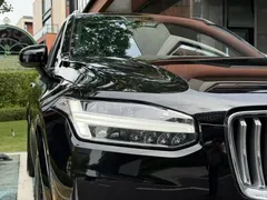 2022 Volvo XC90 B5 Zhixing Luxury 7-seater, чёрный — фото 2