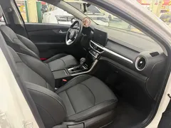 2021 Kia Cerato 1.5L CVT Youth, белый — фото 8
