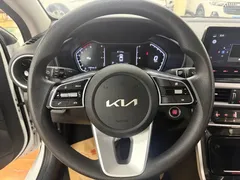 2021 Kia Cerato 1.5L CVT Youth, белый — фото 12
