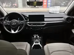 2023 Kia K3 1.5L CVT Luxury, белый — фото 8
