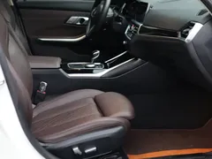 2022 BMW 3 Series 3 320Li M, белый — фото 37