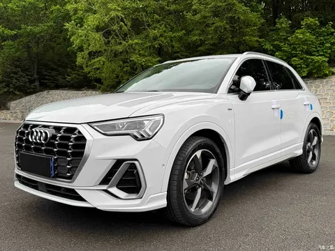 2021 Audi Q3 35 TFSI fashionable and dynamic