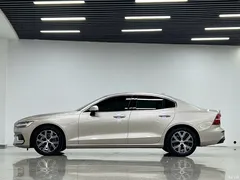 2023 Volvo S60 B4 Zhiyi Luxury — фото 2
