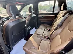2021 Volvo XC90 B5 Luxury 7-seat, чёрный — фото 11