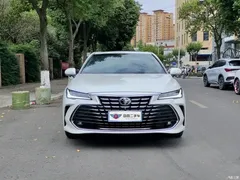 2023 Toyota Avalon 2.0L Premium — фото 2