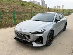 2022 Changan UNI-V 1.5T Premium Type — фото 1