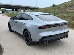 2022 Changan UNI-V 1.5T Premium Type — фото 10
