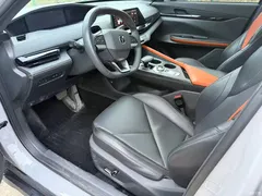 2022 Changan UNI-V 1.5T Premium Type — фото 19