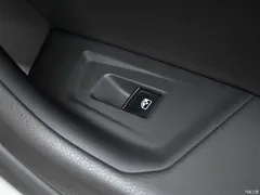 2022 Volkswagen Touareg 3.0TSI Ruixiang Obsidian Sports Package, чёрный — фото 27