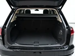 2022 Volkswagen Touareg 3.0TSI Ruixiang Obsidian Sports Package, чёрный — фото 36