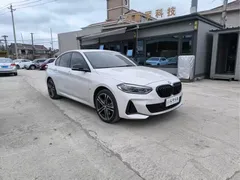 2022 BMW 1 Series 125i M Sport Night Edition, белый — фото 3