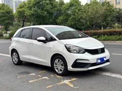 2021 Honda Fit 1.5L CVT, белый — фото 3