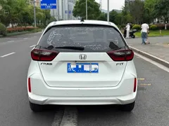 2021 Honda Fit 1.5L CVT, белый — фото 11