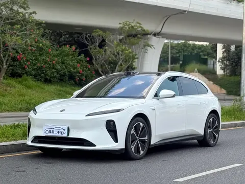 2023 Nio ET5T 75kWh Touring