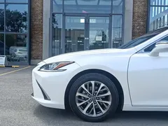 2021 Lexus ES 200, белый — фото 5
