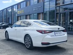 2021 Lexus ES 200, белый — фото 7