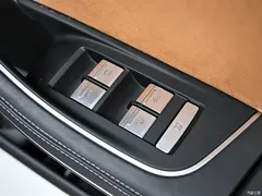 2023 Audi A8 A8L 50 TFSI quattro Premium Selection, чёрный — фото 30