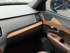 2022 Volvo XC90 B6 Zhiyi Luxury 7-seater, чёрный — фото 14