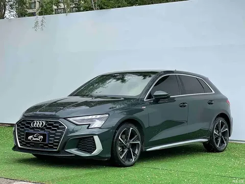 2022 Audi A3 Sportback 35 TFSI stylish and sporty