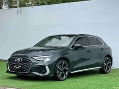 2022 Audi A3 Sportback 35 TFSI stylish and sporty, зелёный — фото 1