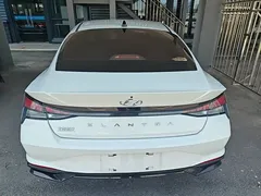 2022 Hyundai Elantra 1.5L CVT GLX Elite, белый — фото 6