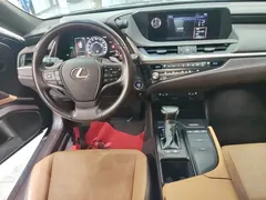 2020 Lexus ES 300h Premium, синий — фото 14