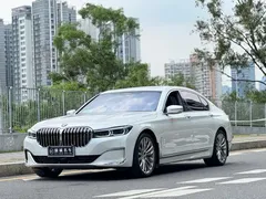 2019 BMW 7 Series 7 M760Li xDrive V12, белый — фото 1