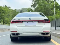 2019 BMW 7 Series 7 M760Li xDrive V12, белый — фото 6