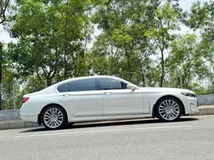 2019 BMW 7 Series 7 M760Li xDrive V12, белый — фото 7