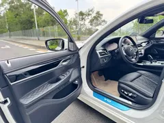 2019 BMW 7 Series 7 M760Li xDrive V12, белый — фото 9