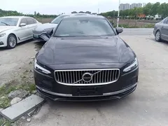 2022 Volvo S90 Hybrid T8 E Hybrid Luxury — фото 3