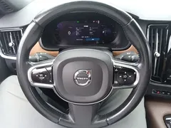 2022 Volvo S90 Hybrid T8 E Hybrid Luxury — фото 11