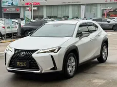 2020 Lexus UX 260h V, белый — фото 3