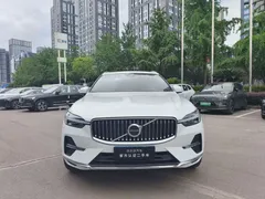 2024 Volvo XC60 4WD Luxury, белый — фото 2