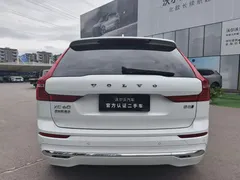 2024 Volvo XC60 4WD Luxury, белый — фото 15