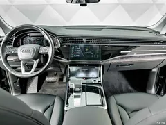 2021 Audi Q8 55 TFSI luxury dynamic model — фото 13