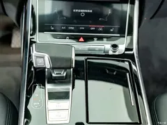 2021 Audi Q8 55 TFSI luxury dynamic model — фото 15