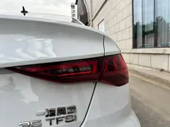 2023 Audi A3L Limousine 35 TFSI, белый — фото 7