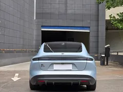 2022 Nio ET5 75kWh, синий — фото 10