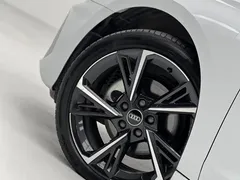 2023 Audi A3 Sportback 35 TFSI, белый — фото 11
