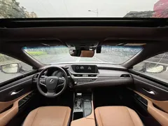 2021 Lexus ES 300h, белый — фото 8