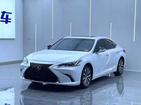 2021 Lexus ES 200 Excellence