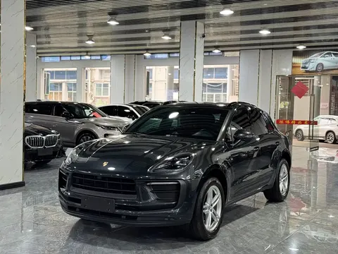 2023 Porsche Macan 2.0T