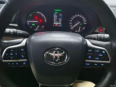 2023 Toyota Sienna 2.5L Hybrid Luxury — фото 4
